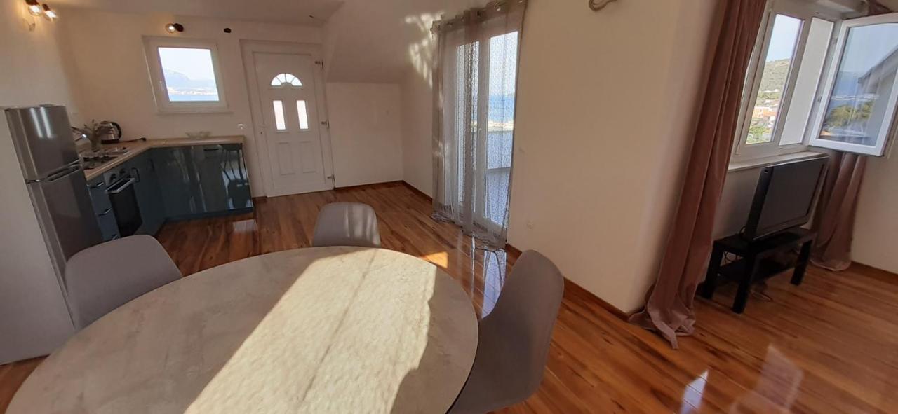 Apartmani Rita Slatine Exterior photo