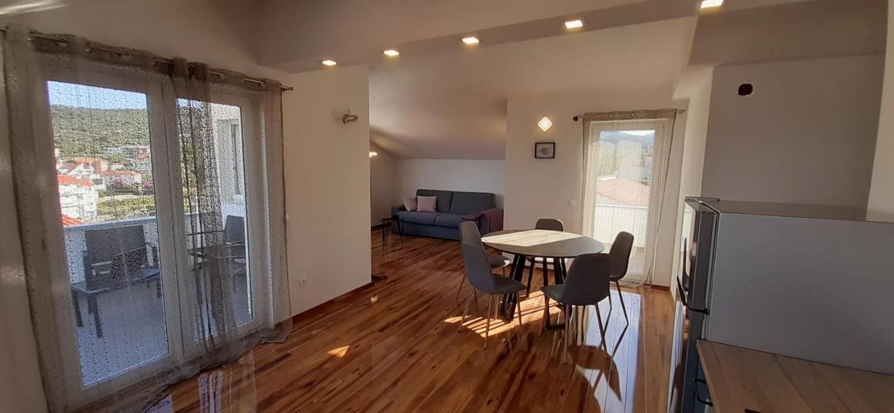 Apartmani Rita Slatine Exterior photo