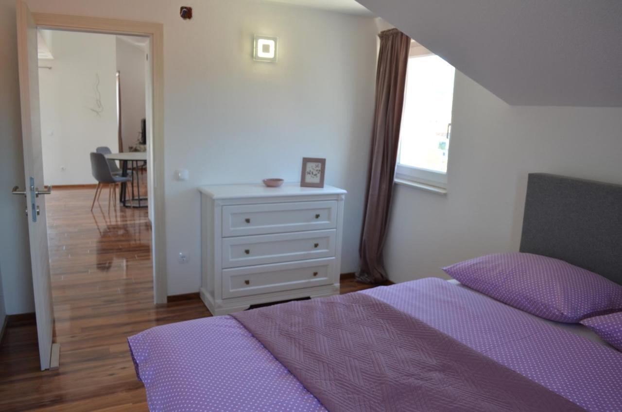 Apartmani Rita Slatine Exterior photo