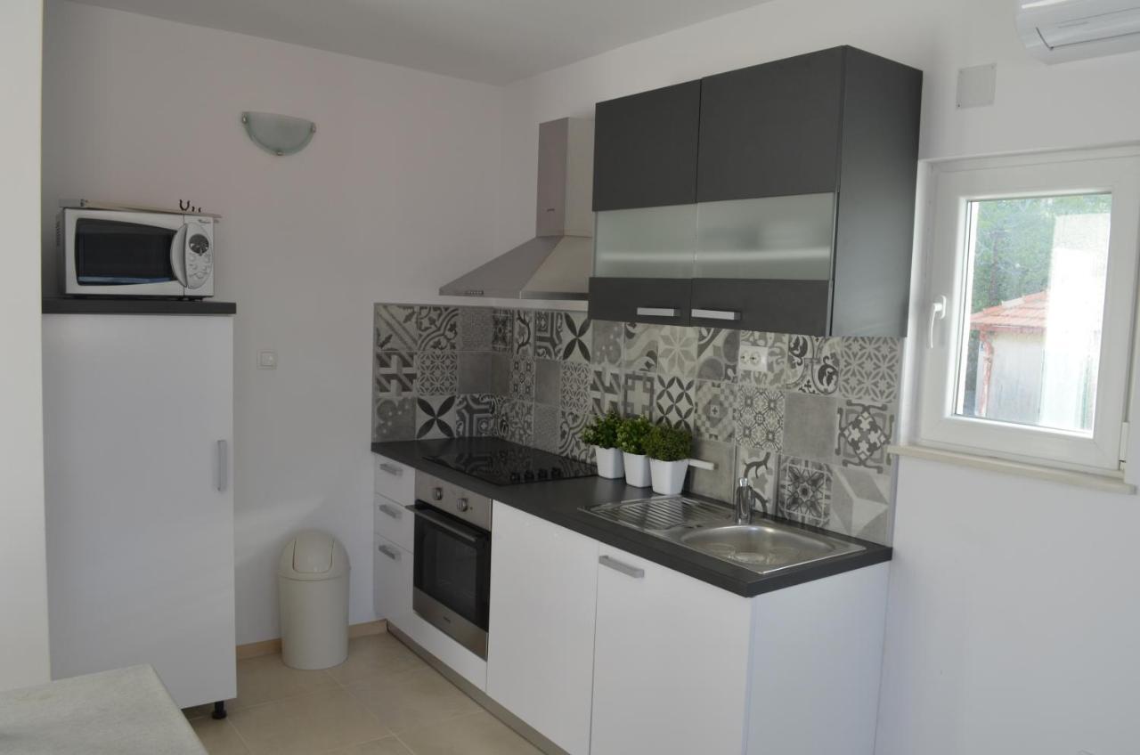 Apartmani Rita Slatine Exterior photo