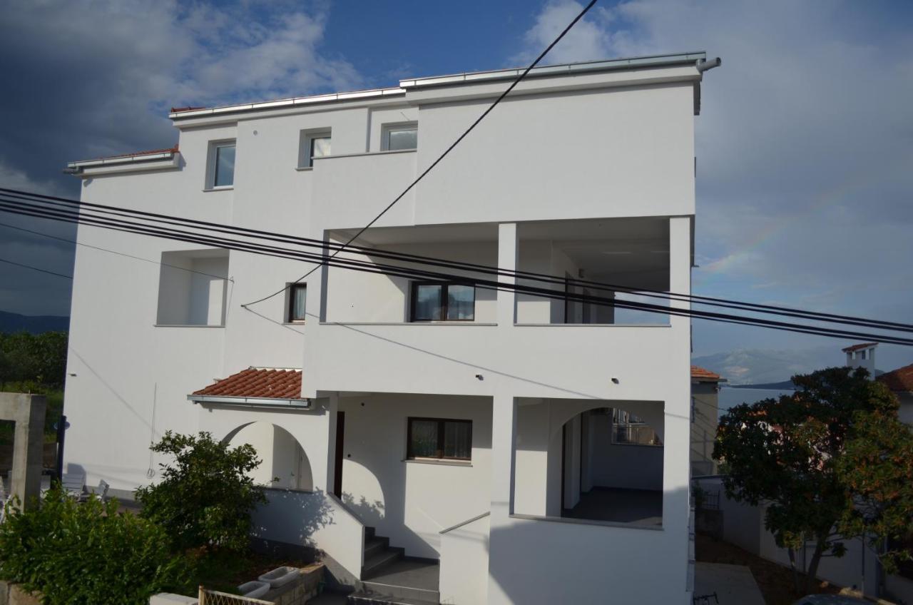 Apartmani Rita Slatine Exterior photo